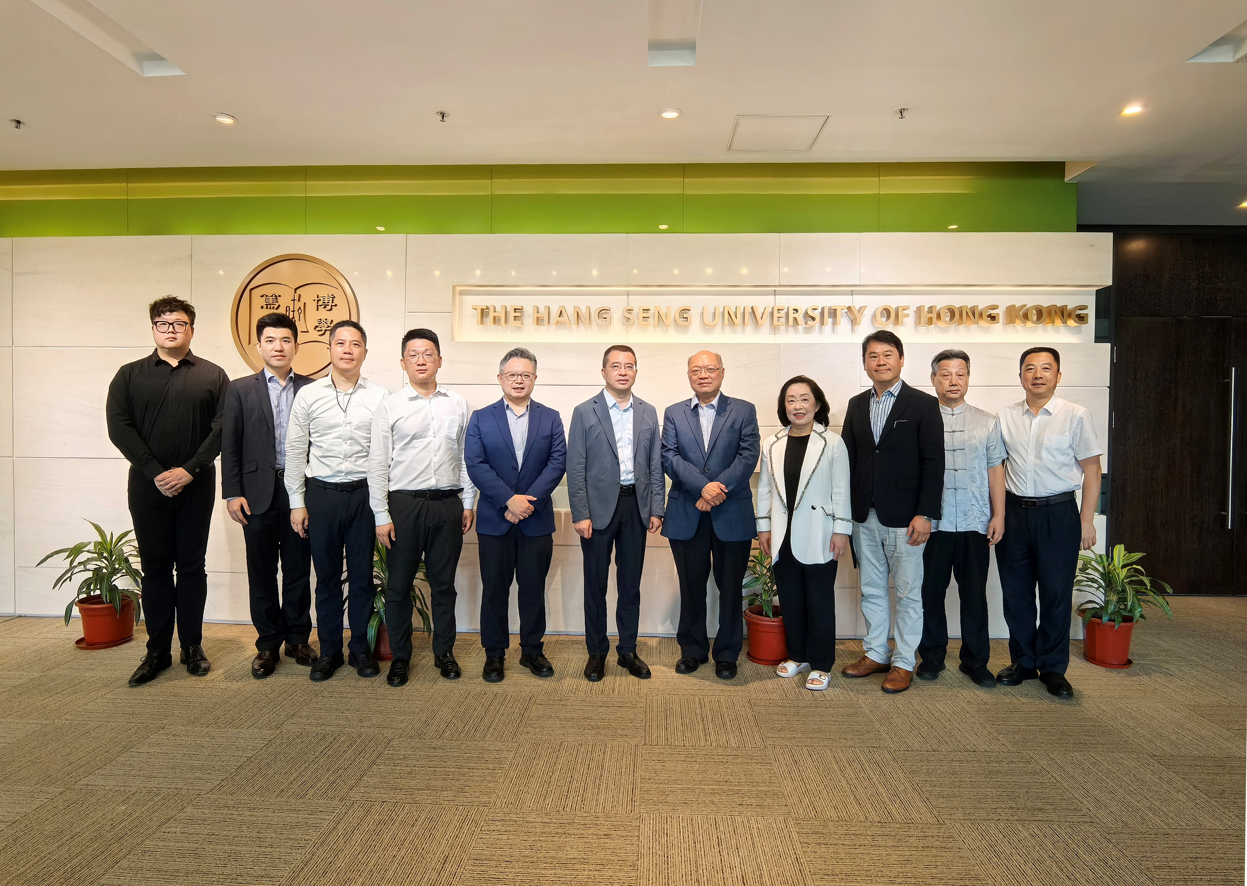前海管理局副局長劉桂林帶隊(duì)赴香港恒生大學(xué)交流